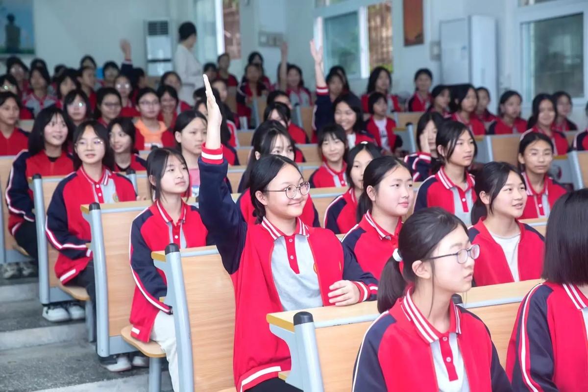 【重慶市銅梁區(qū)永嘉中學(xué)禮儀培訓(xùn)】第一場(chǎng):初一年級(jí)女生個(gè)人禮儀