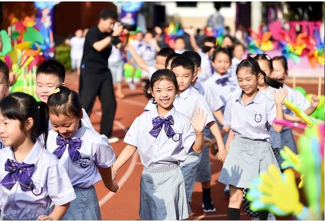 重慶科學(xué)城富力南開小學(xué)開學(xué)典禮丨童心向黨 筑夢(mèng)飛翔